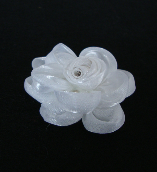 fiore petali in rete "crinolina" mm.70 - col. Bianco - Clicca l'immagine per chiudere